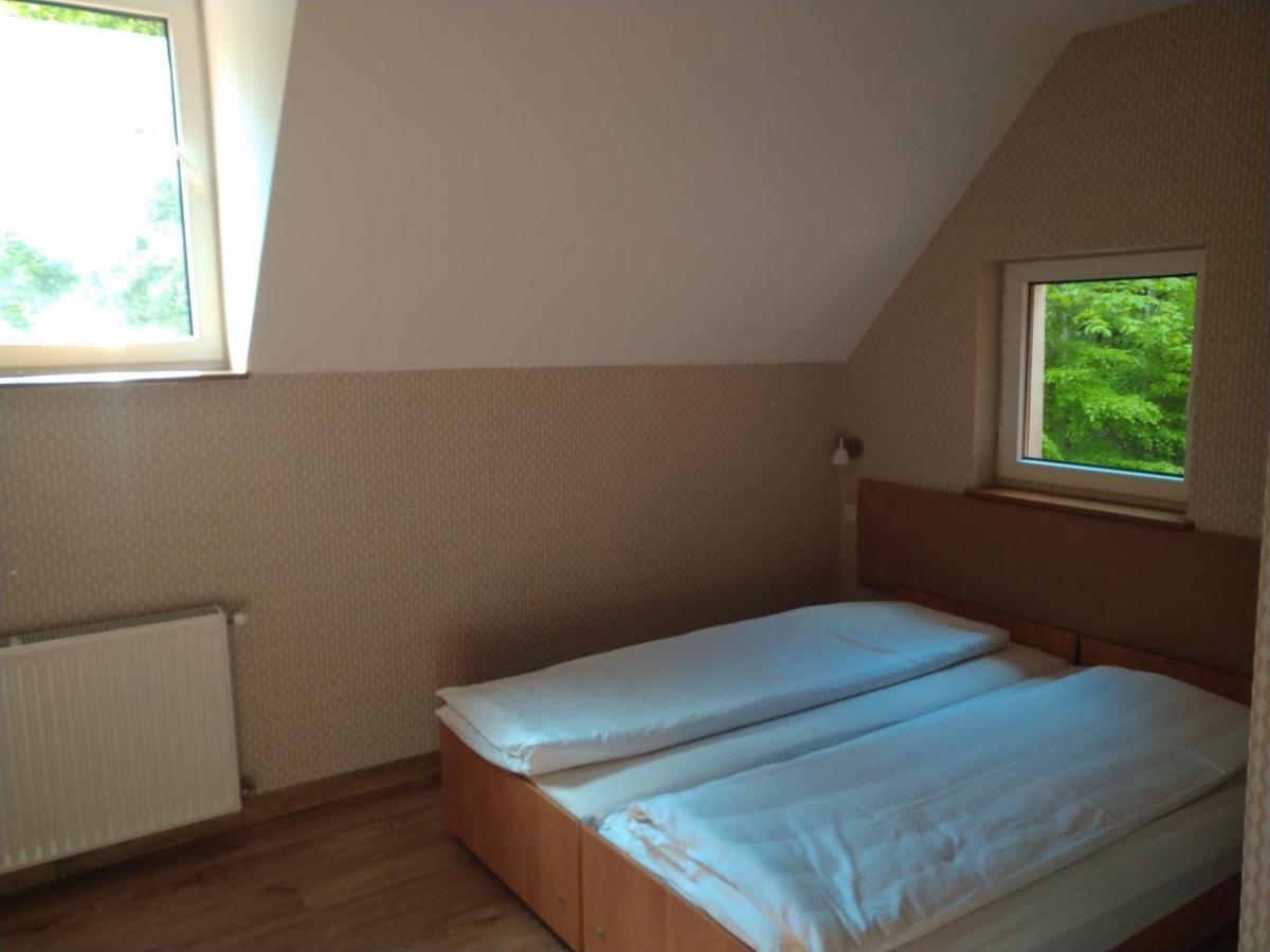 Dworek Lesny Kudowa Zdroj Exterior photo